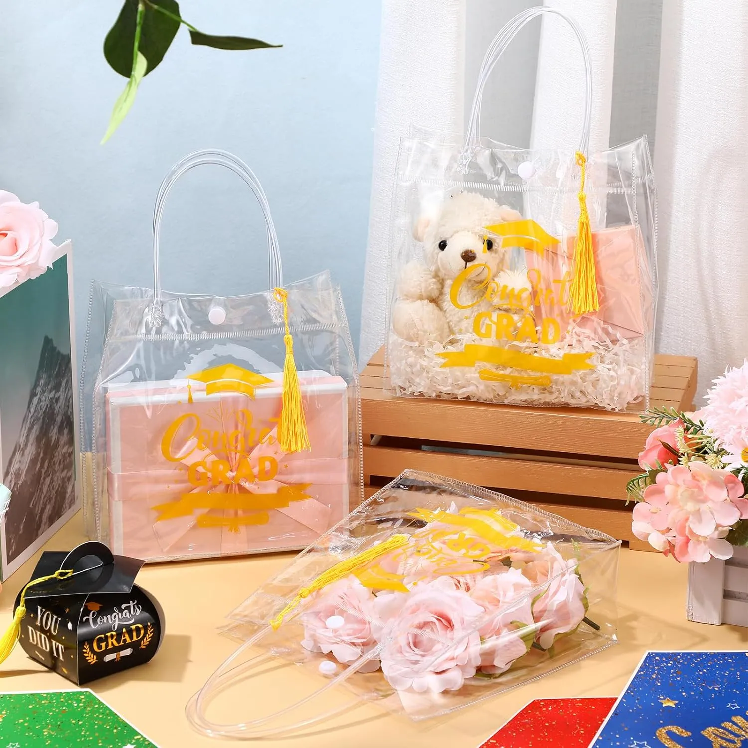 24 Pack Graduation Clear Gift Bags 2025 Graduation Party Favor Bulk Congrats Grad Gift Wrap Reusable Plastic PVC Treat Bags with Handles Tassel for High School,College,7.9'' x 7.9''x 3.5''(Gold)