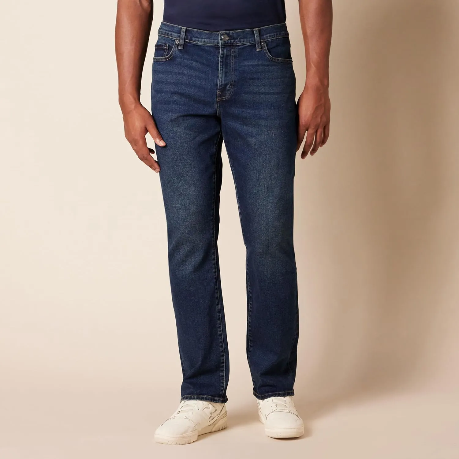 Amazon Essentials Men's Jeans, Slim Fit Stretch, Bootcut