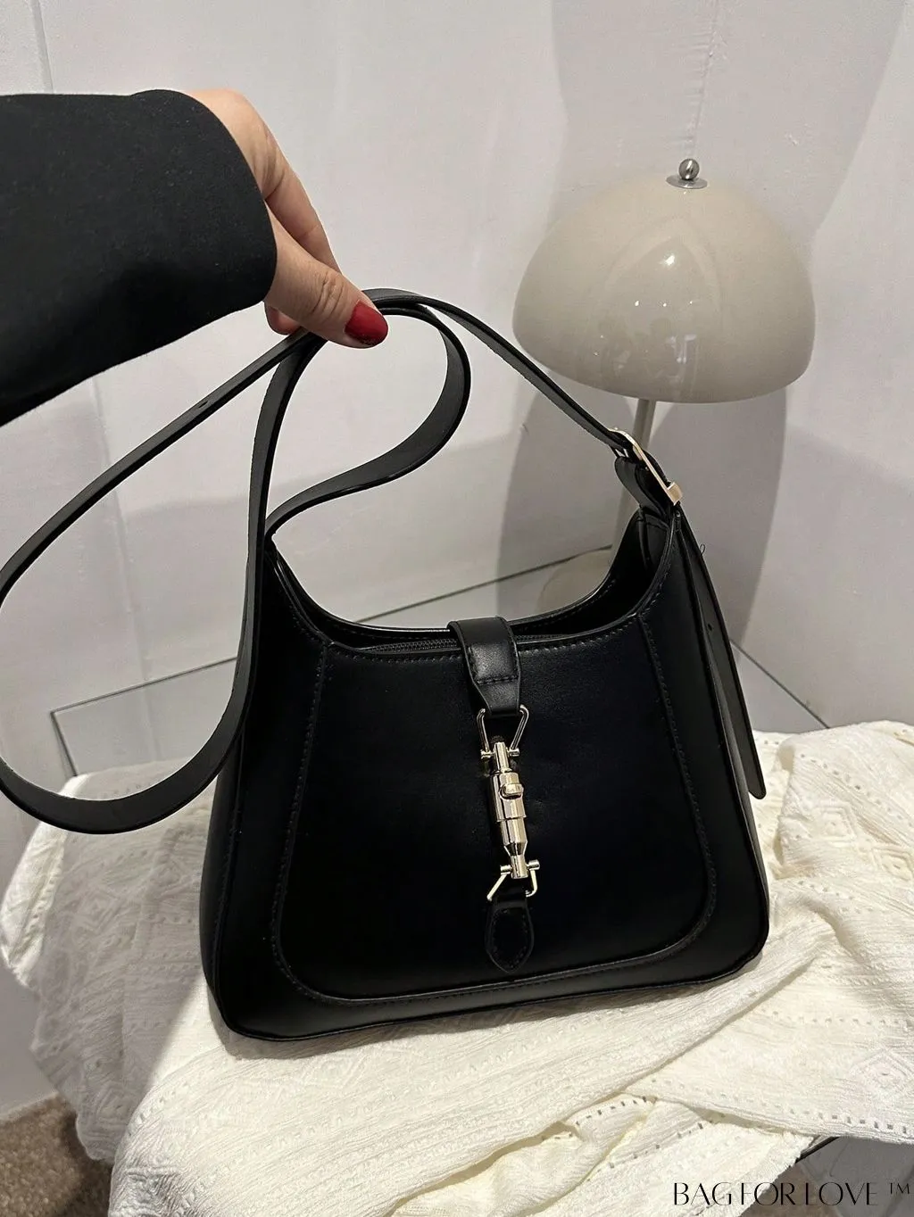 BagForLove - Stylish Adjustable Strap Hobo Bag with Chic Metal Accents