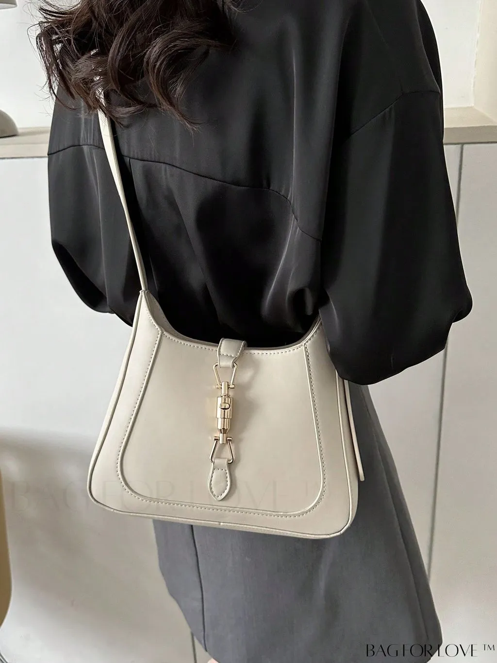 BagForLove - Stylish Adjustable Strap Hobo Bag with Chic Metal Accents