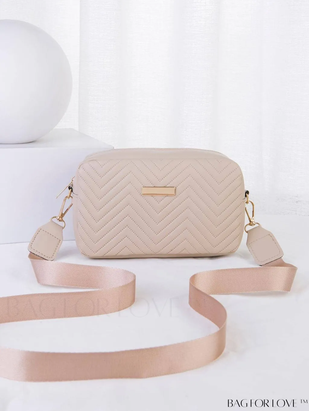 BagForLove - Stylish Square Bag with Mini Chevron Pattern and Metal Accents
