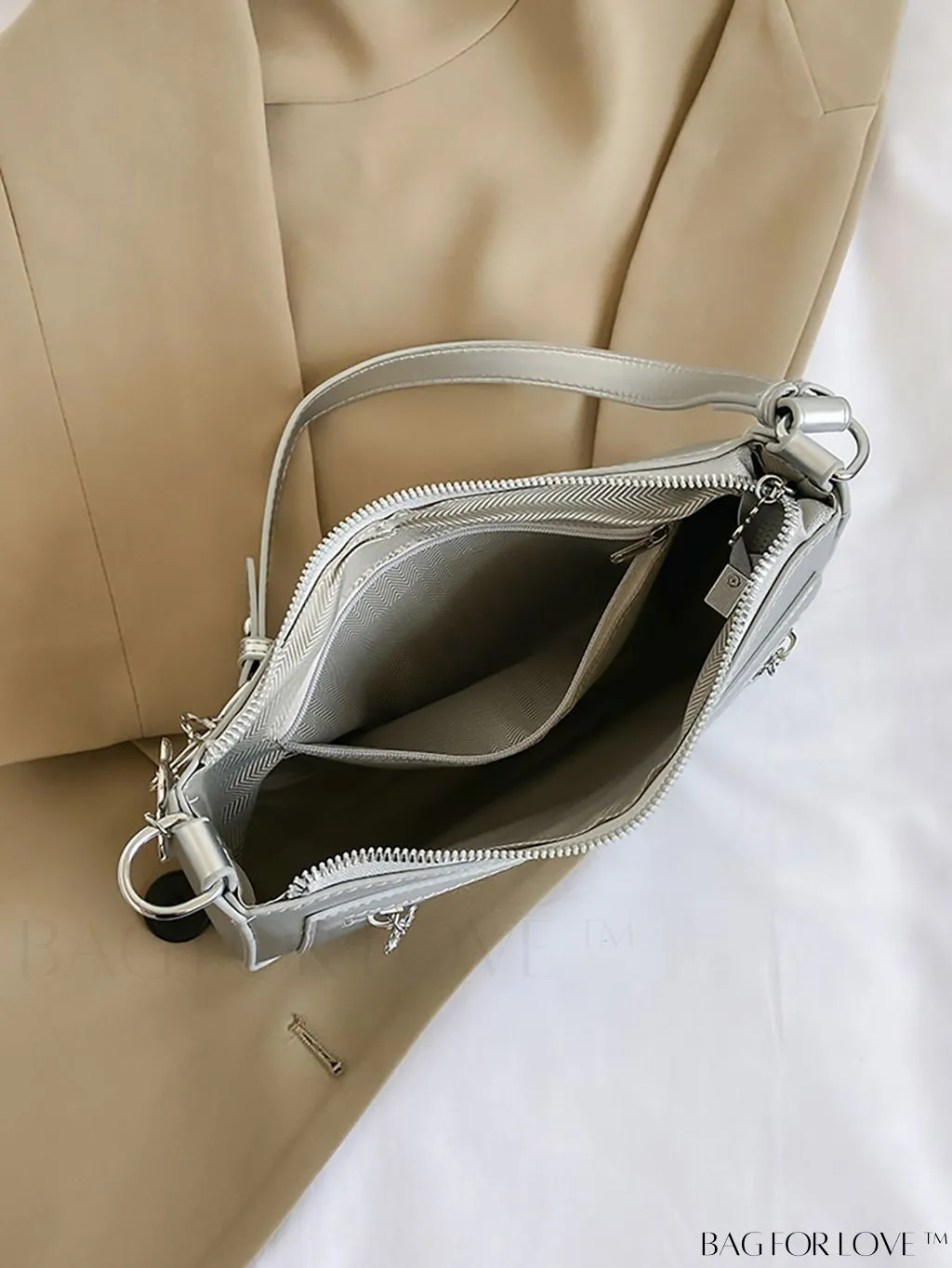 BagForLove - Stylish White Shoulder Bag with Chic Metal Accents & Multiple Pockets