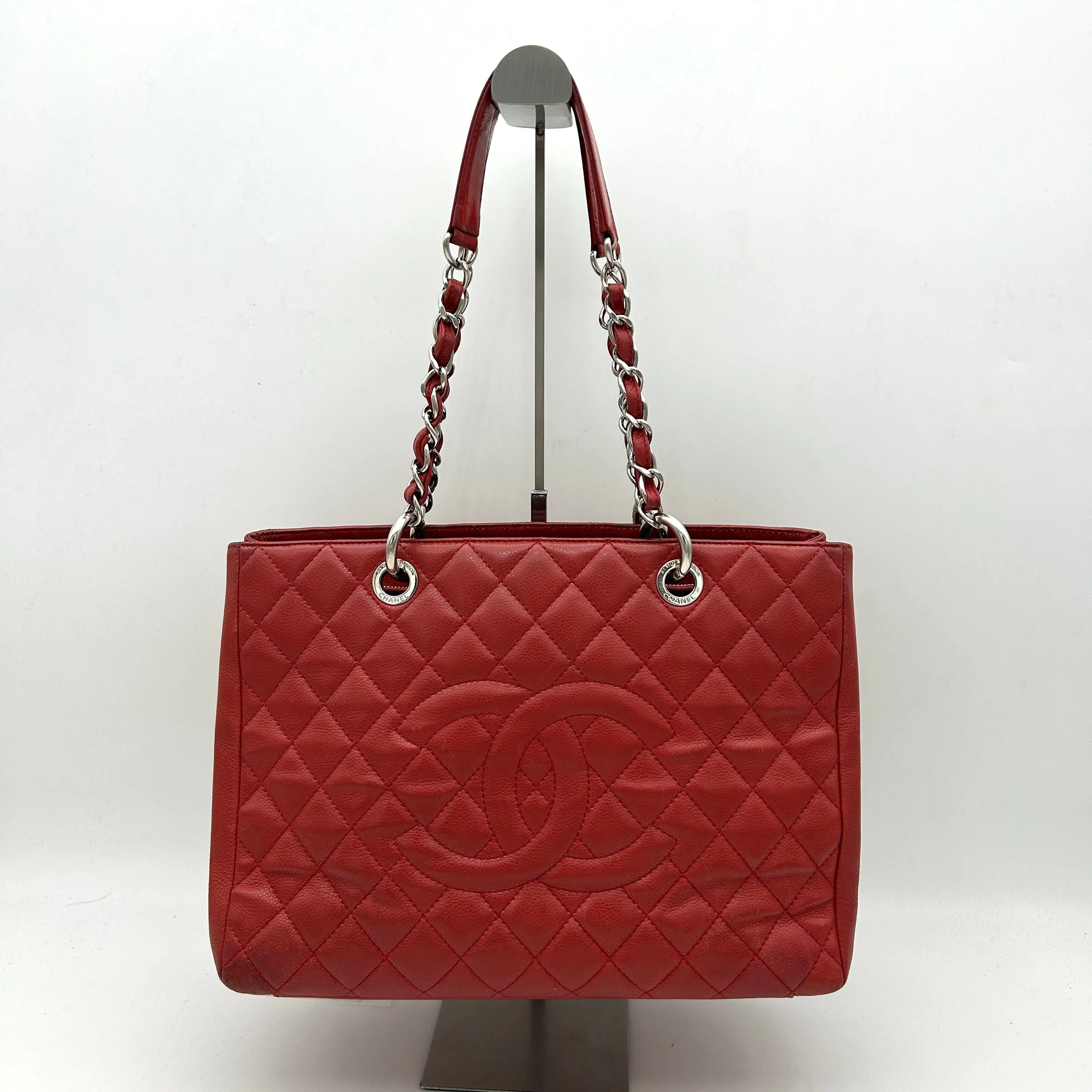 CHANEL Caviar Quilted Grand Shopping Tote GST Red LA41078