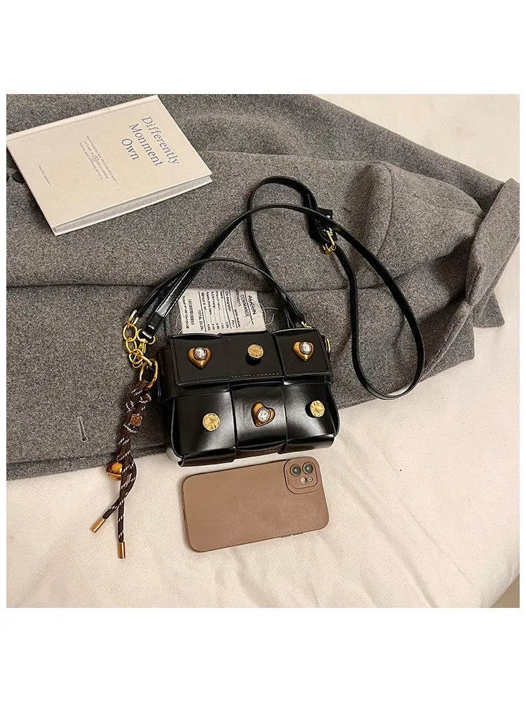Chic Multi-Pocket Shoulder Bag – Versatile Style for Everyday Use