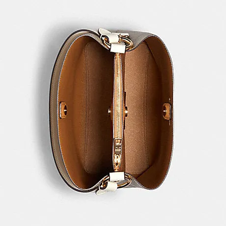 COACH Town Bucket Bag/Tote Bag with Detachable Strap for Shoulder/Crossbody Wear