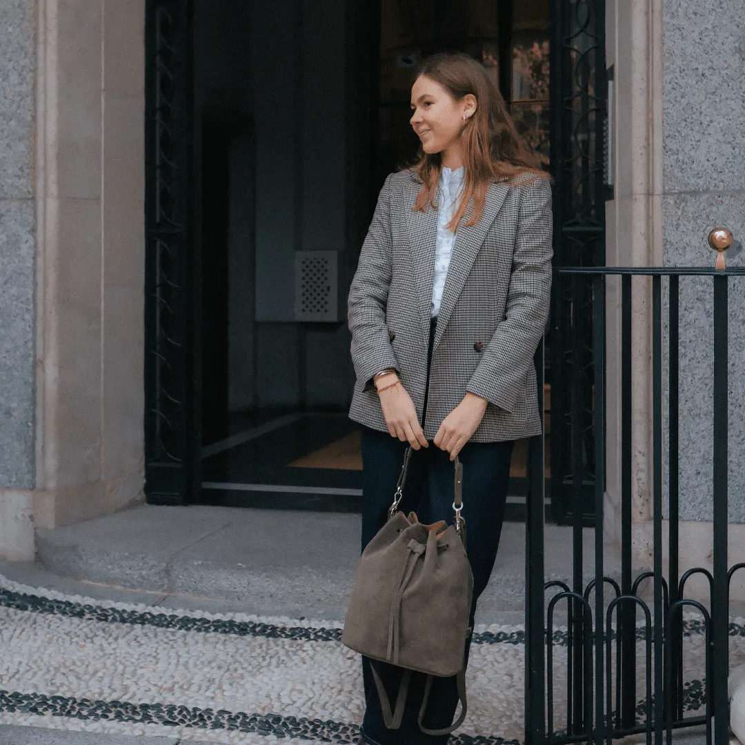 Convertible Saku Bucket Bag - Suede Olive