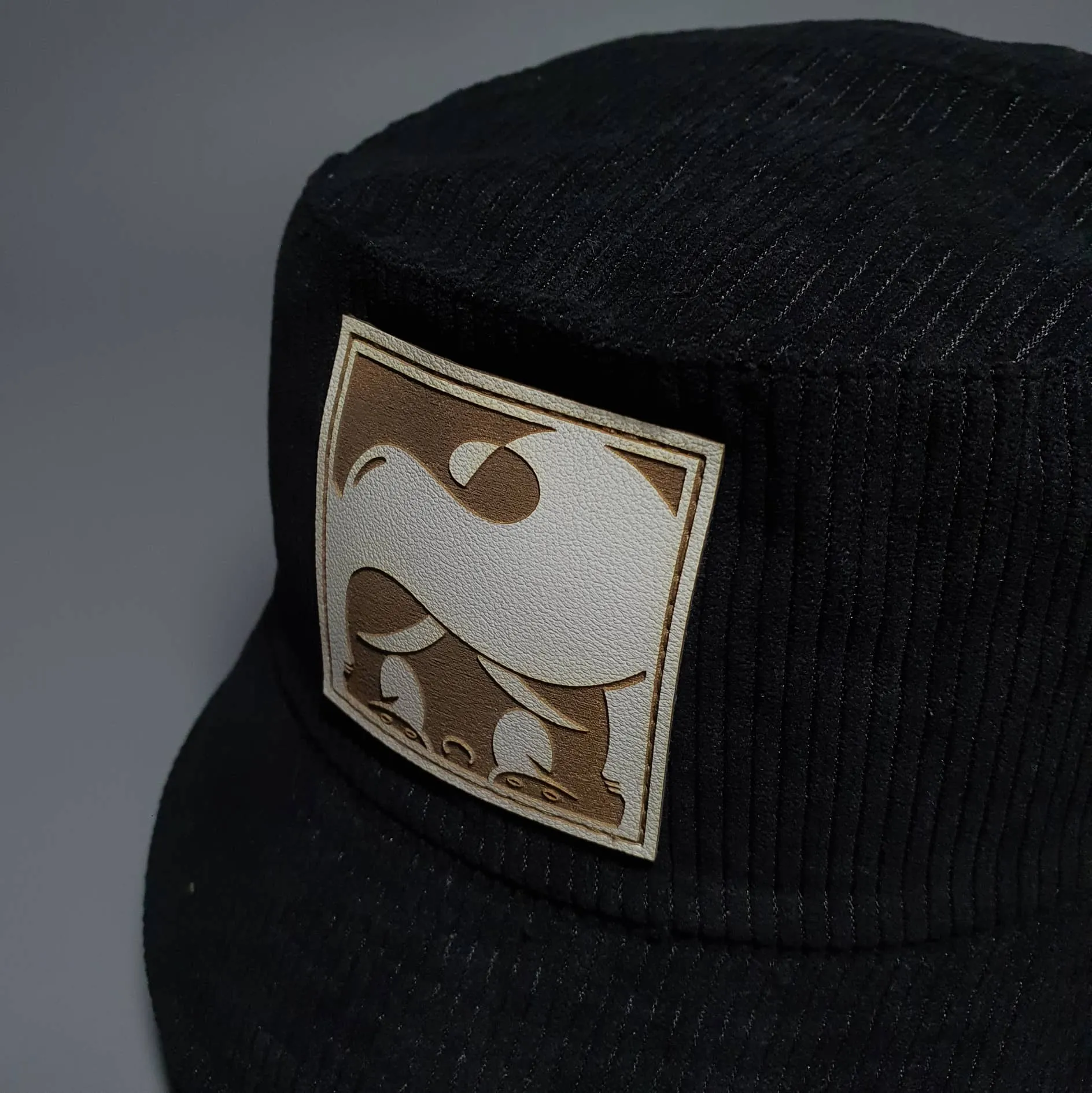 CORDUROY BUCKET HAT - BLACK