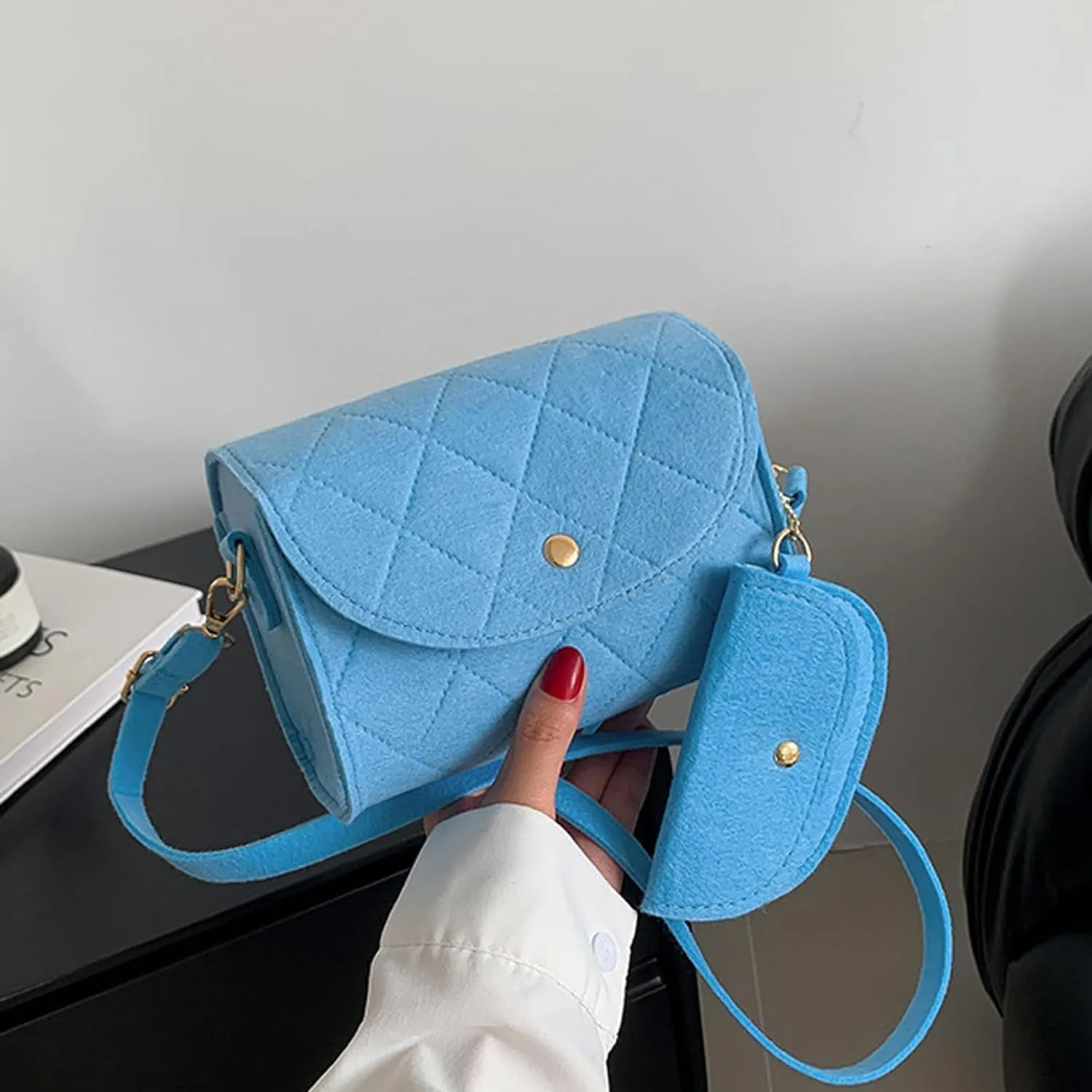 Crossbody Bags for Women Felt Crossbody Purses for Women Shoulder Bag Clutch Shoulder HandBag with Adjustable Strap