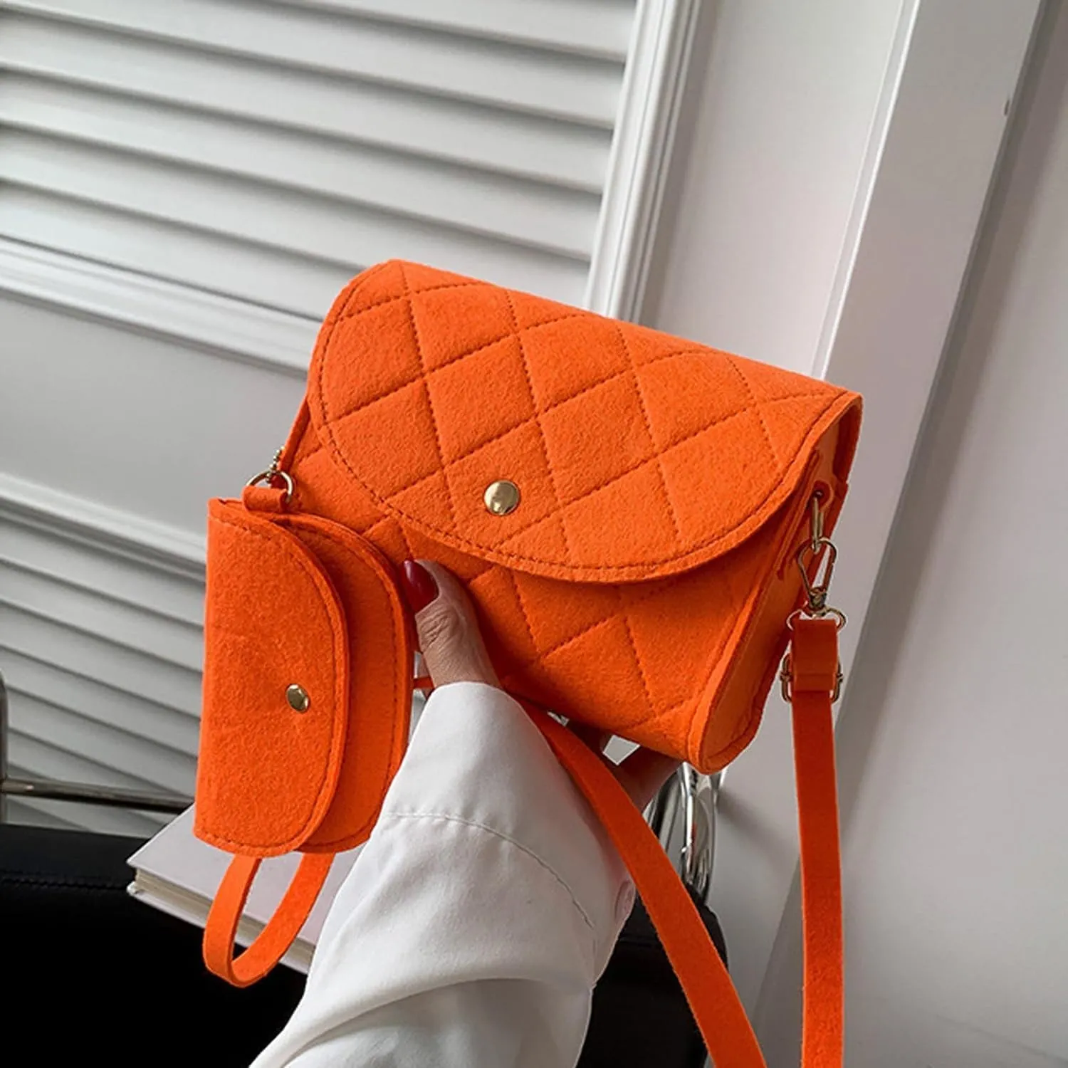 Crossbody Bags for Women Felt Crossbody Purses for Women Shoulder Bag Clutch Shoulder HandBag with Adjustable Strap