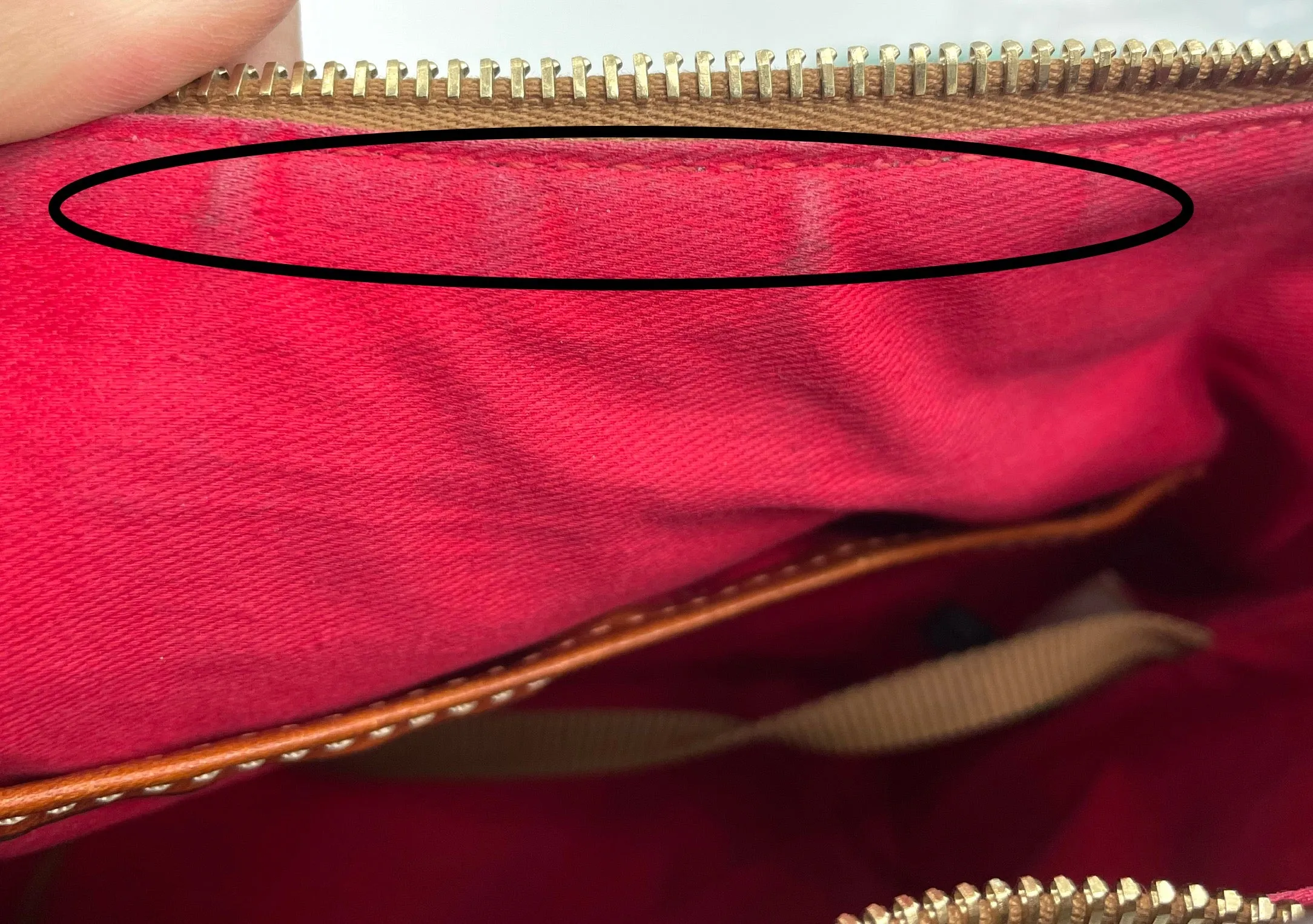 Dooney & Bourke Pebble Grain Hobo