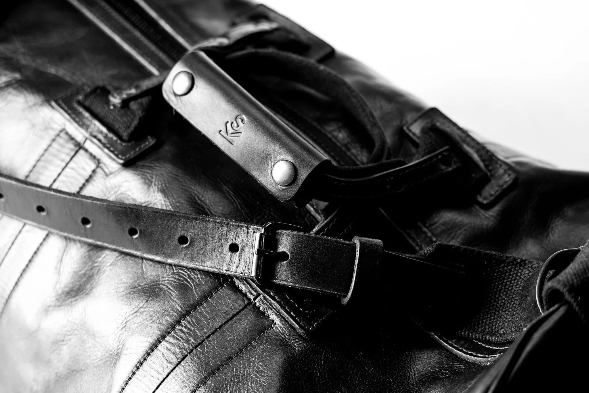Encounter Weekender - Black Leather