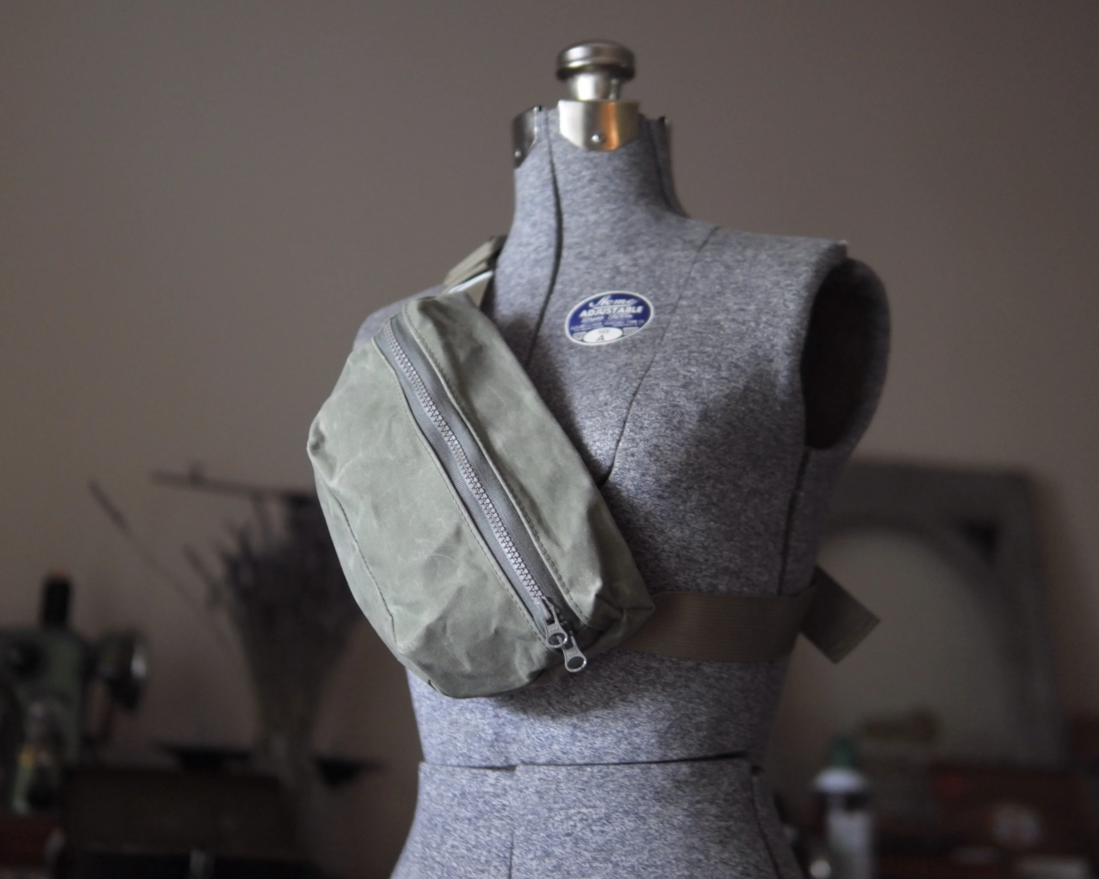 Fanny Pack in Waxed Canvas