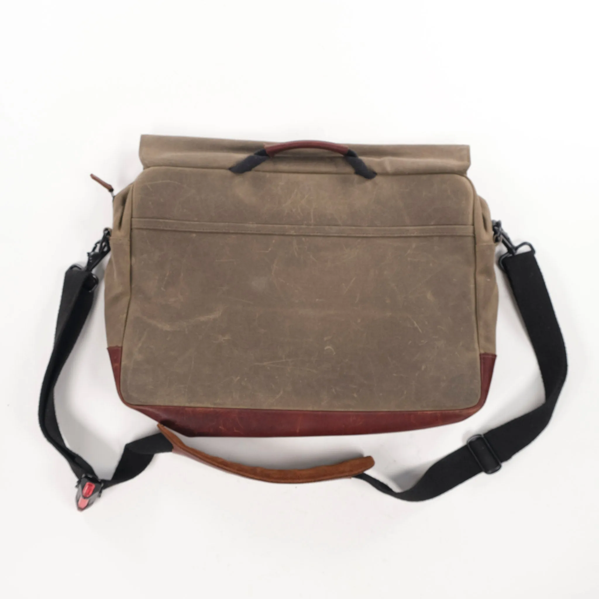 NutSac Muy Grande Messenger Bag