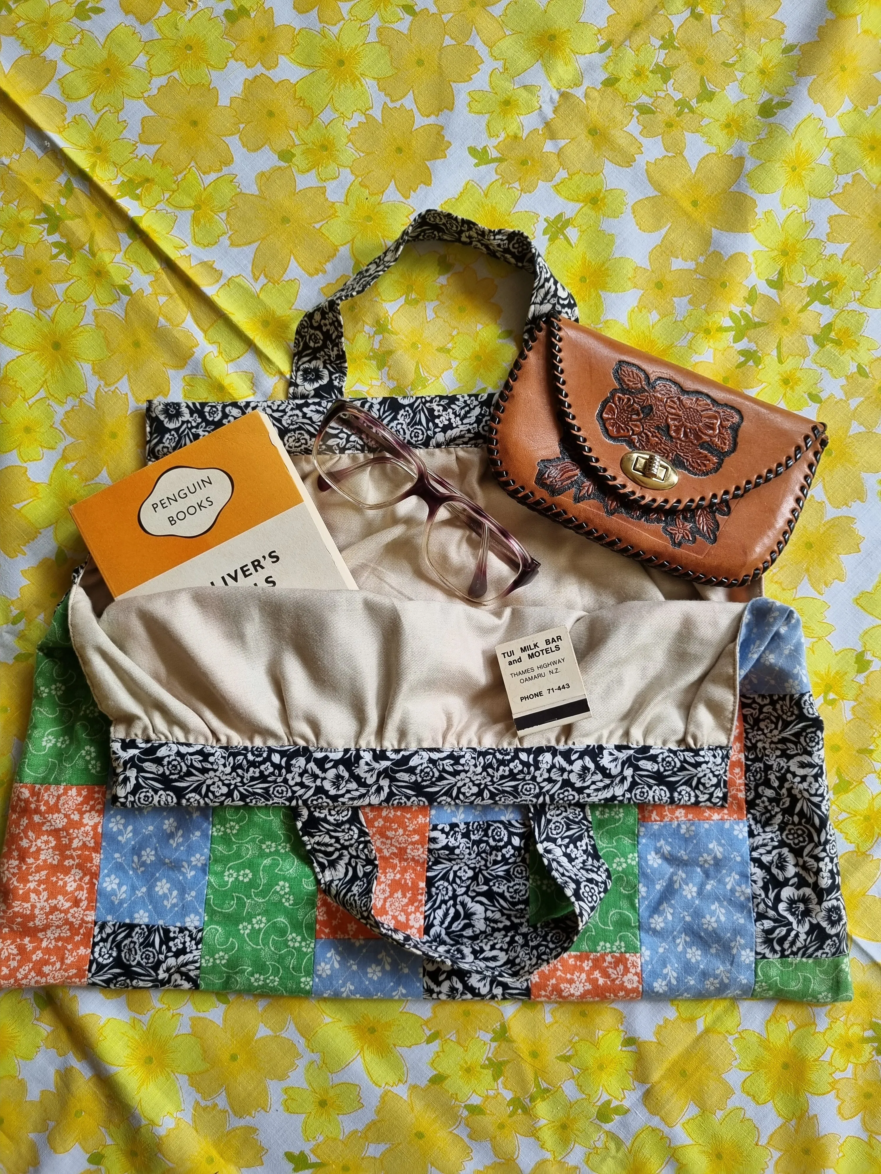 Patchwork Bag With White Floral Patterns