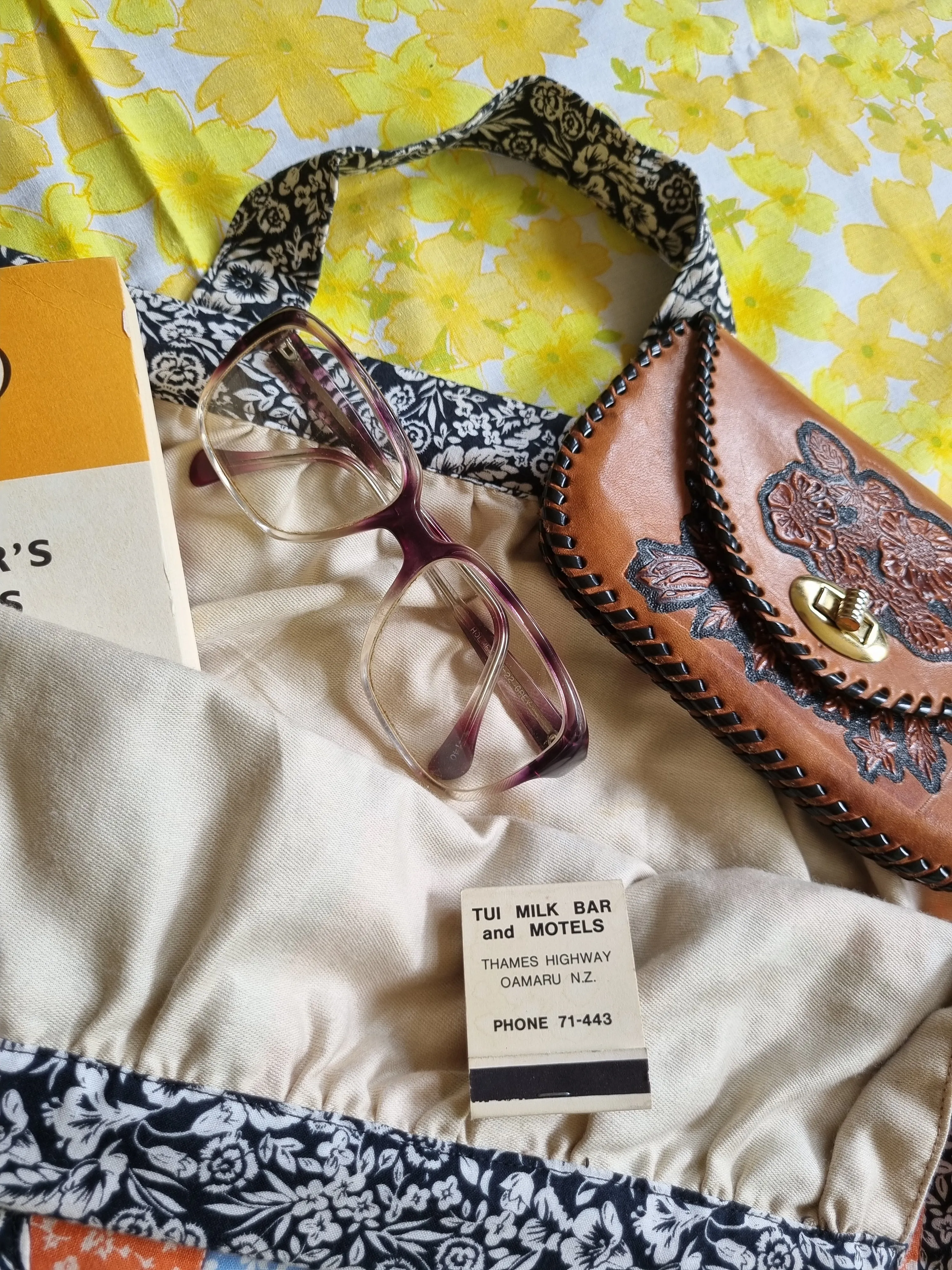 Patchwork Bag With White Floral Patterns