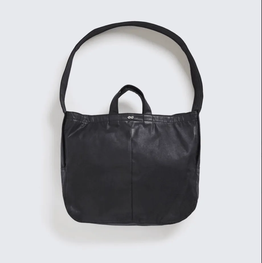 PE-NEWSPAPER-BAG-BLK - Peanuts & Co x ACVM WAXED COTTON NEWSPAPER BAG - Black