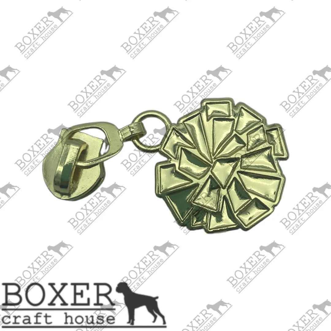 Pom #5 Zipper Pull
