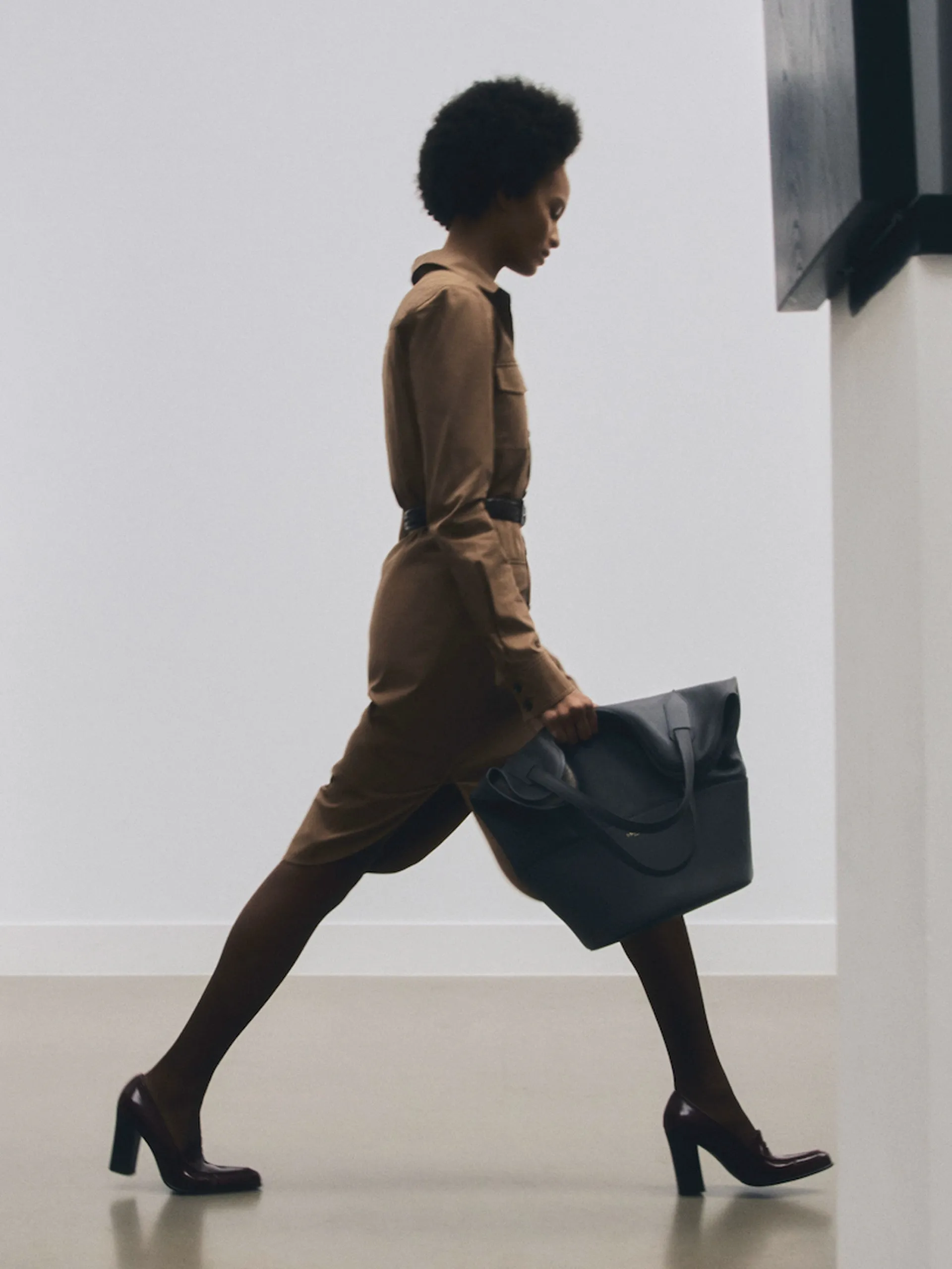 Ray bucket bag in Slate Grey