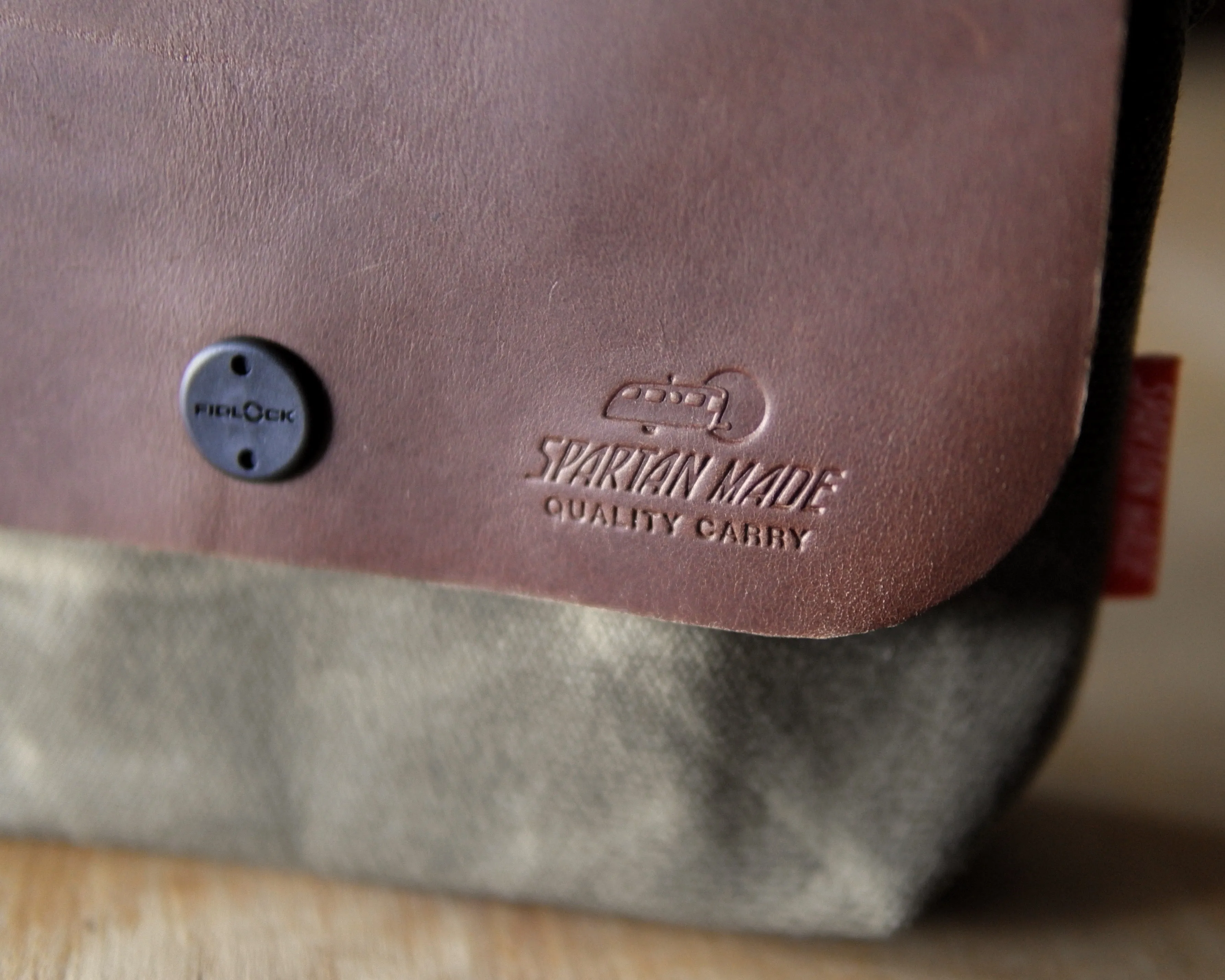 Sacoche in Umber/Olive