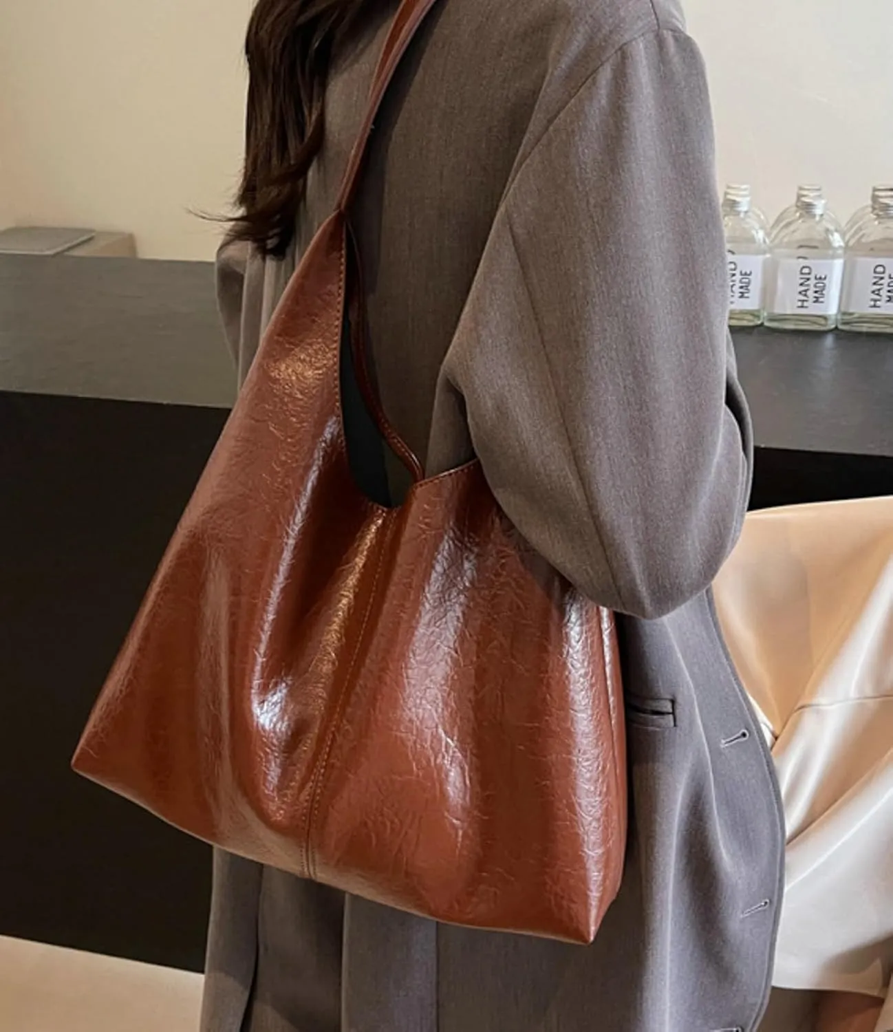 Slouchy Bags Women Commuter PU Leather Tote Bag 2025 Soft Shine Shoulder Bag with Zip Pouch Versatile Purse
