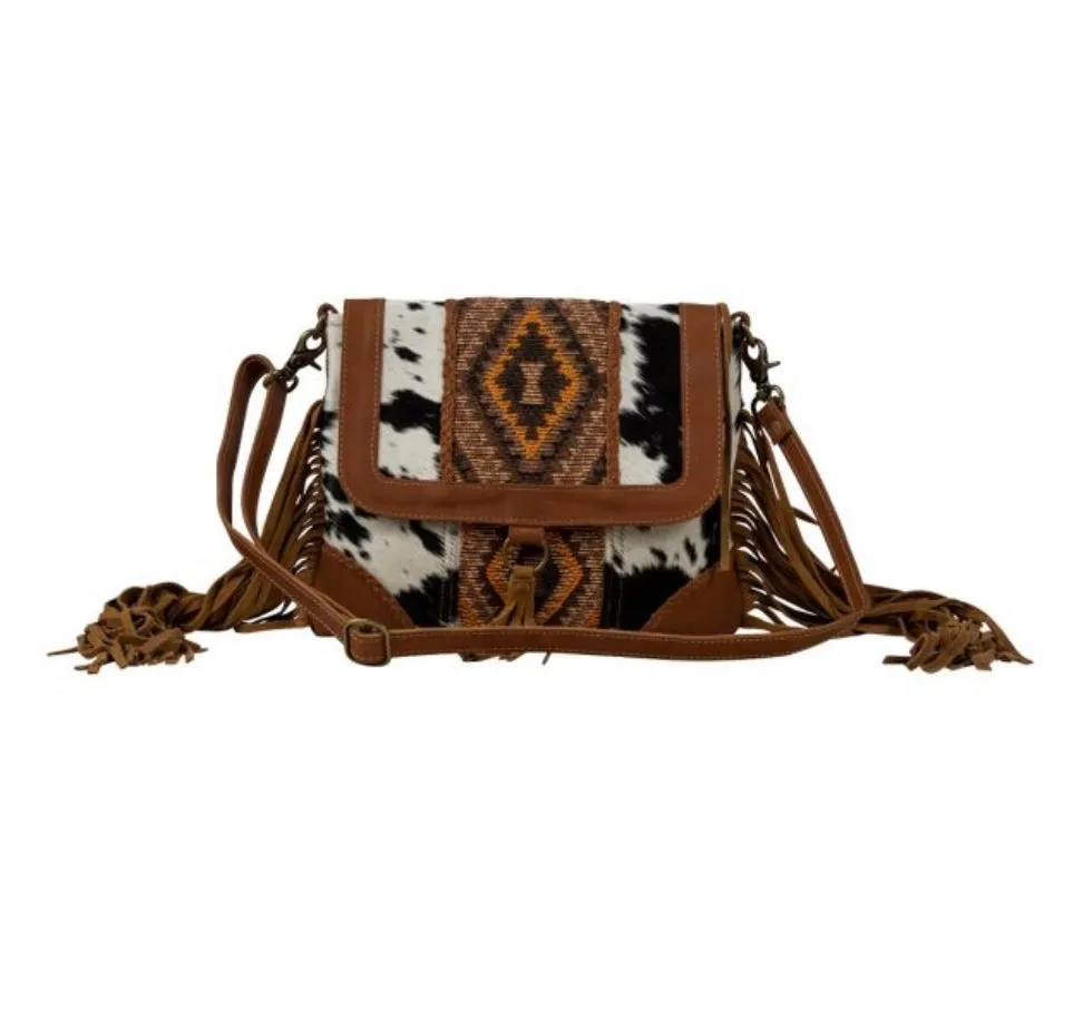 Stone Fringe Fringe Purse