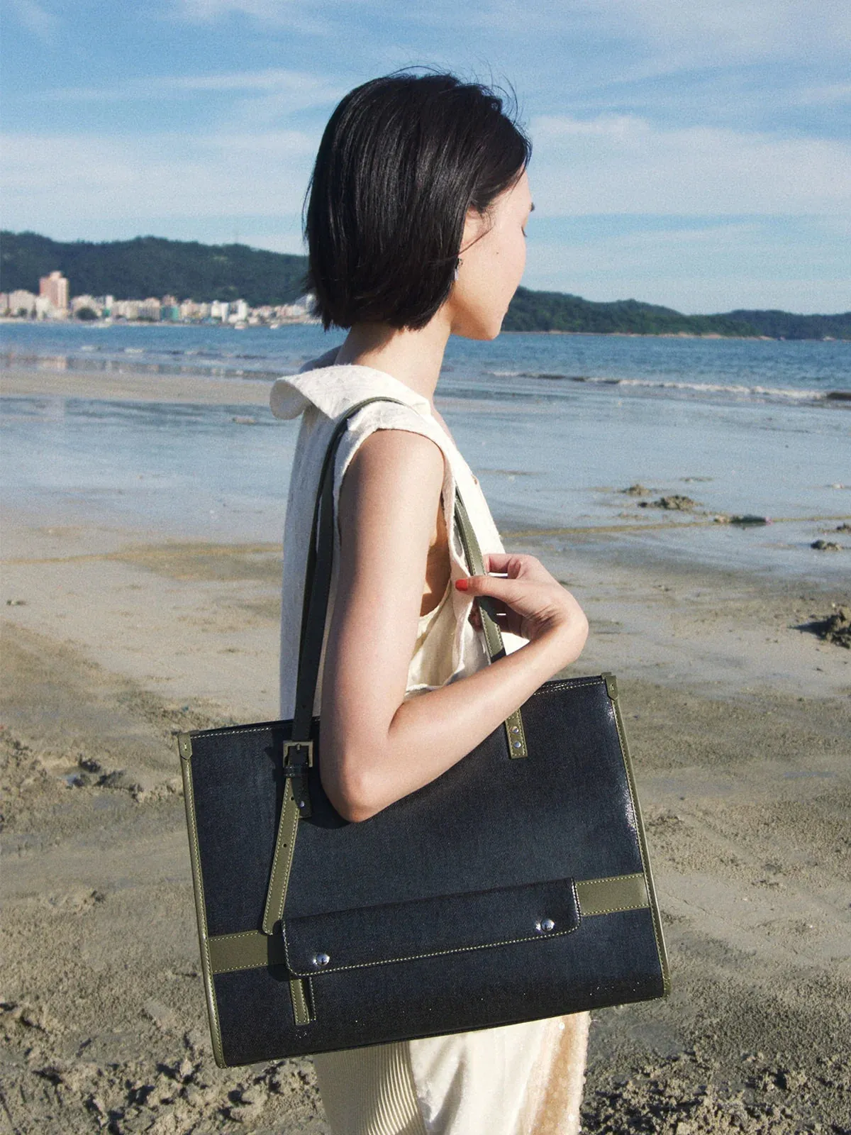 Structured Rectangular Tote