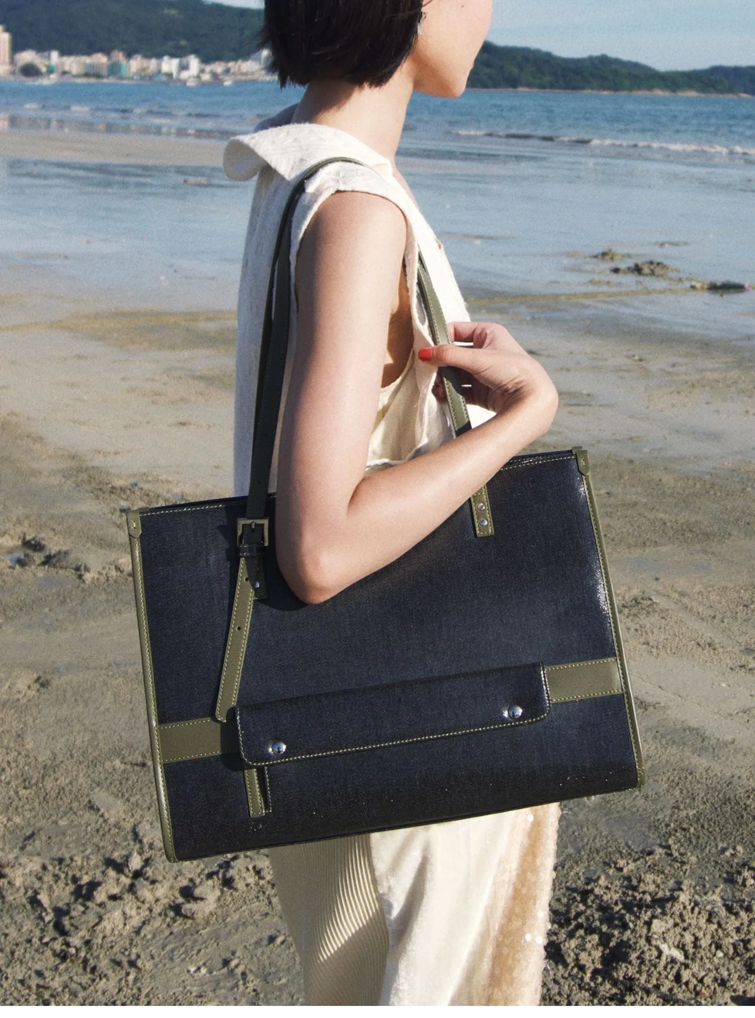 Structured Rectangular Tote