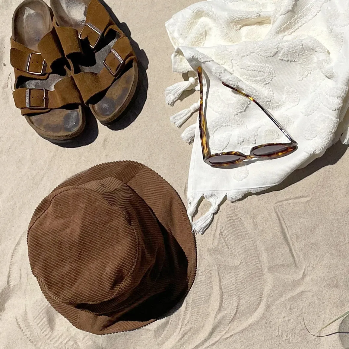 Sunday corduroy bucket hat - IVORY