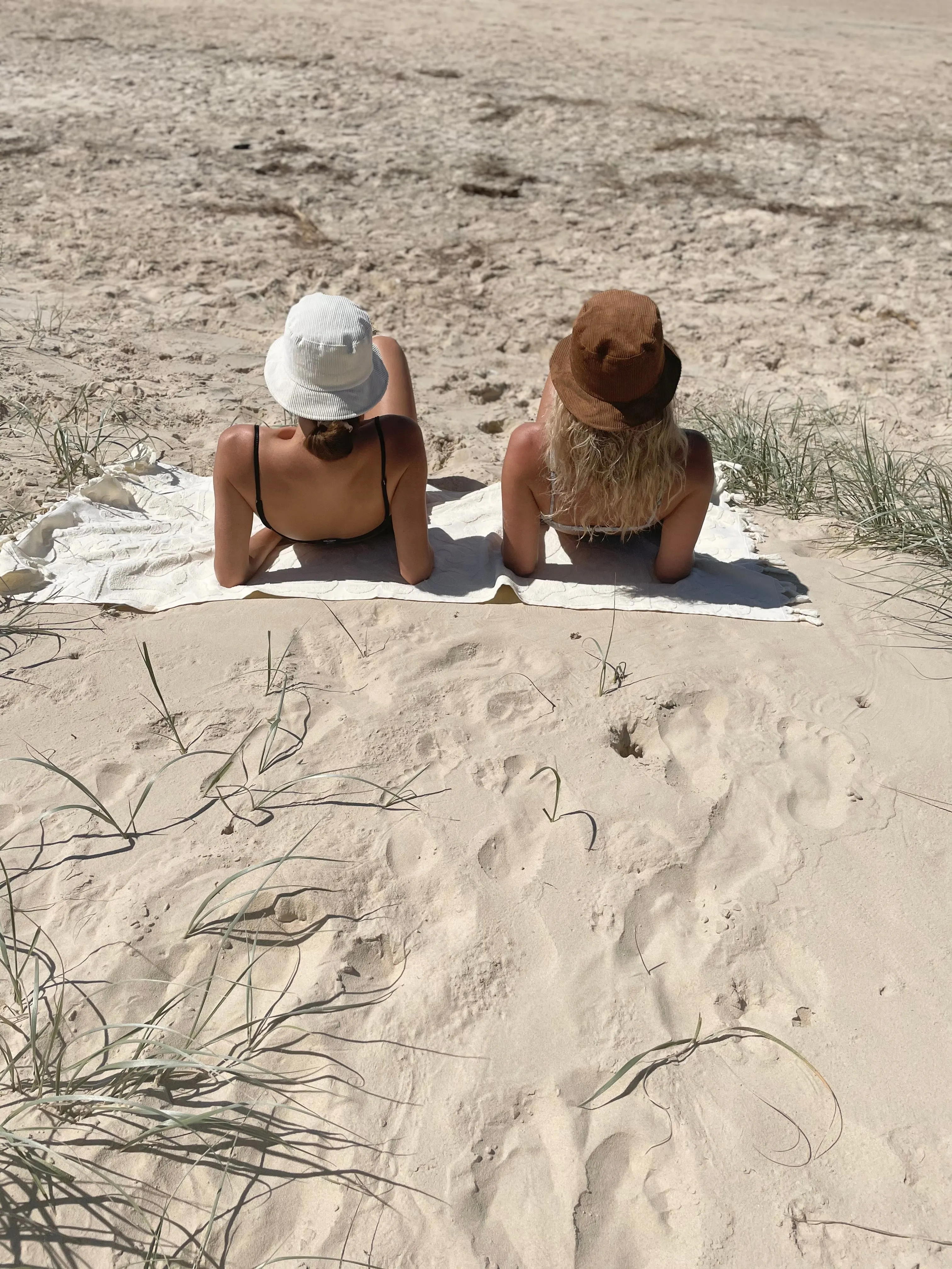 Sunday corduroy bucket hat - IVORY