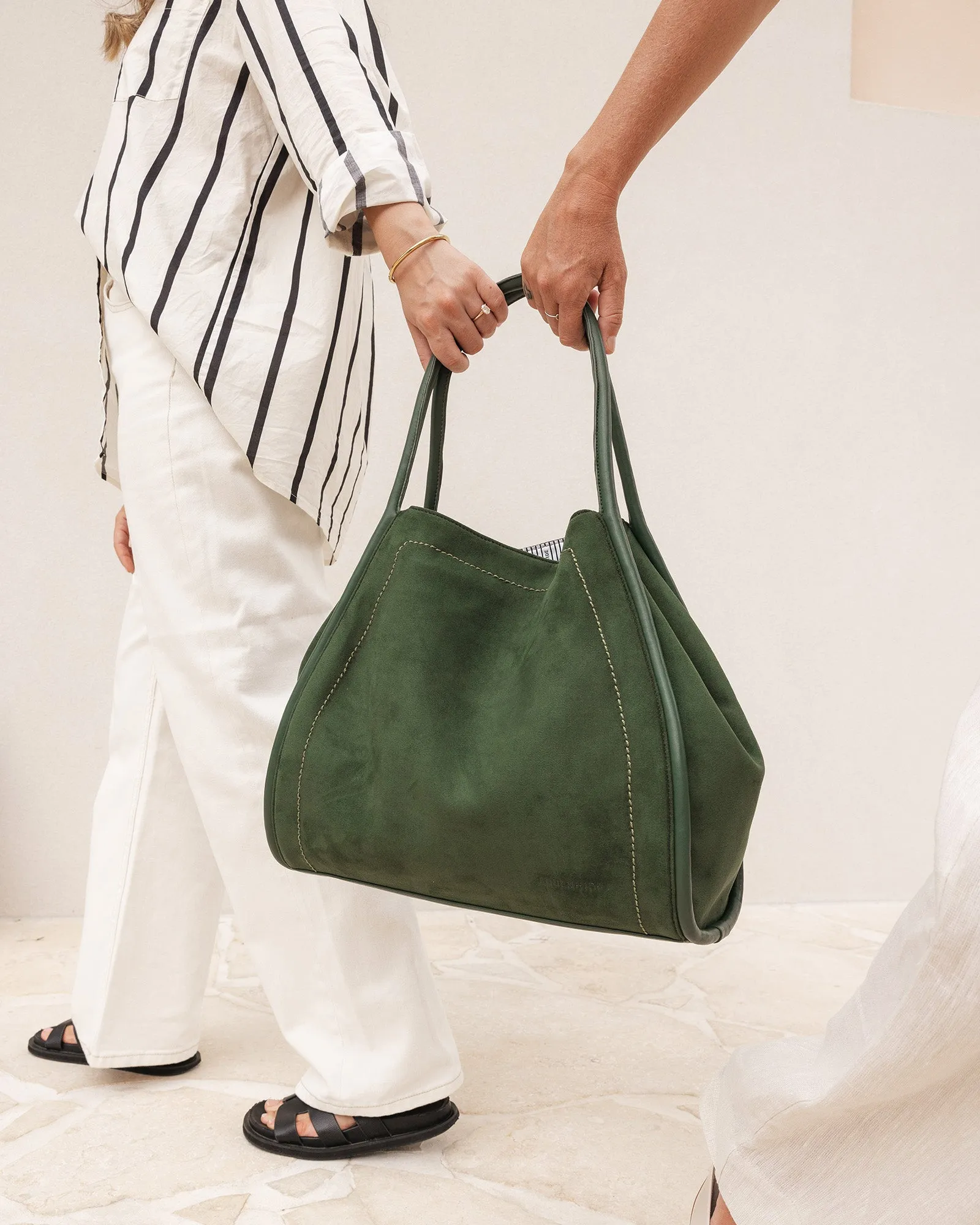 Sutton Shoulder Bag