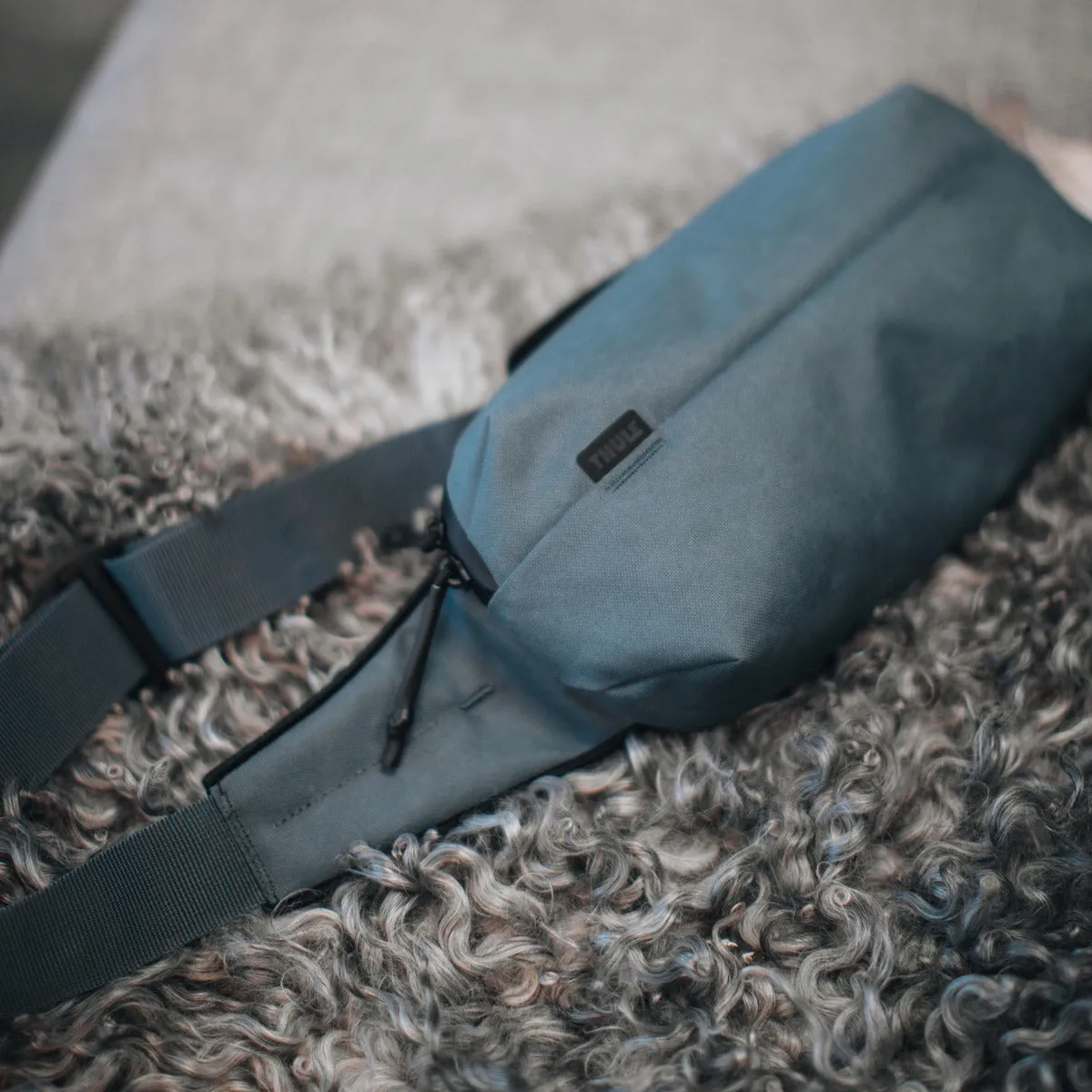 Thule Aion Sling Bag - Dark Slate
