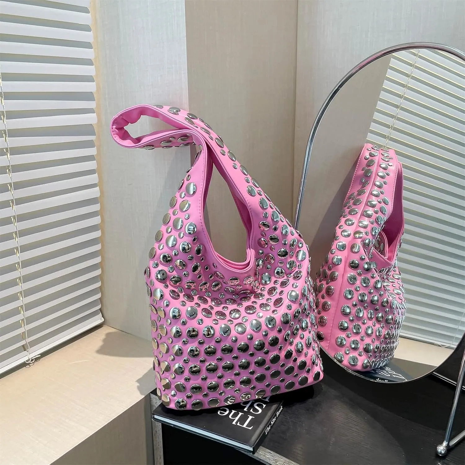 Trendy Punk Studded Shoulder Bag Vegan Leather Bucket Hobo Handbag for Women Y2K Fashion Tote Purse