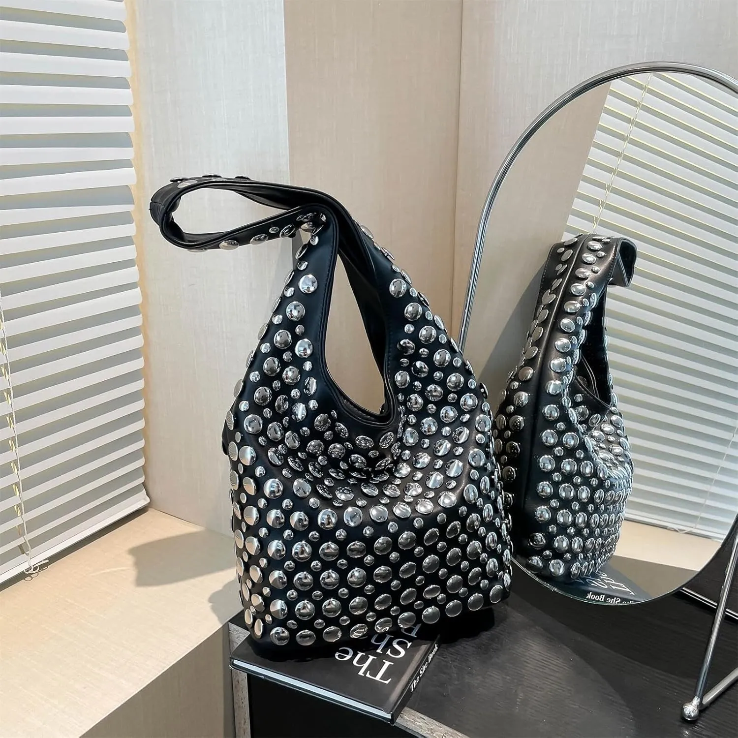 Trendy Punk Studded Shoulder Bag Vegan Leather Bucket Hobo Handbag for Women Y2K Fashion Tote Purse