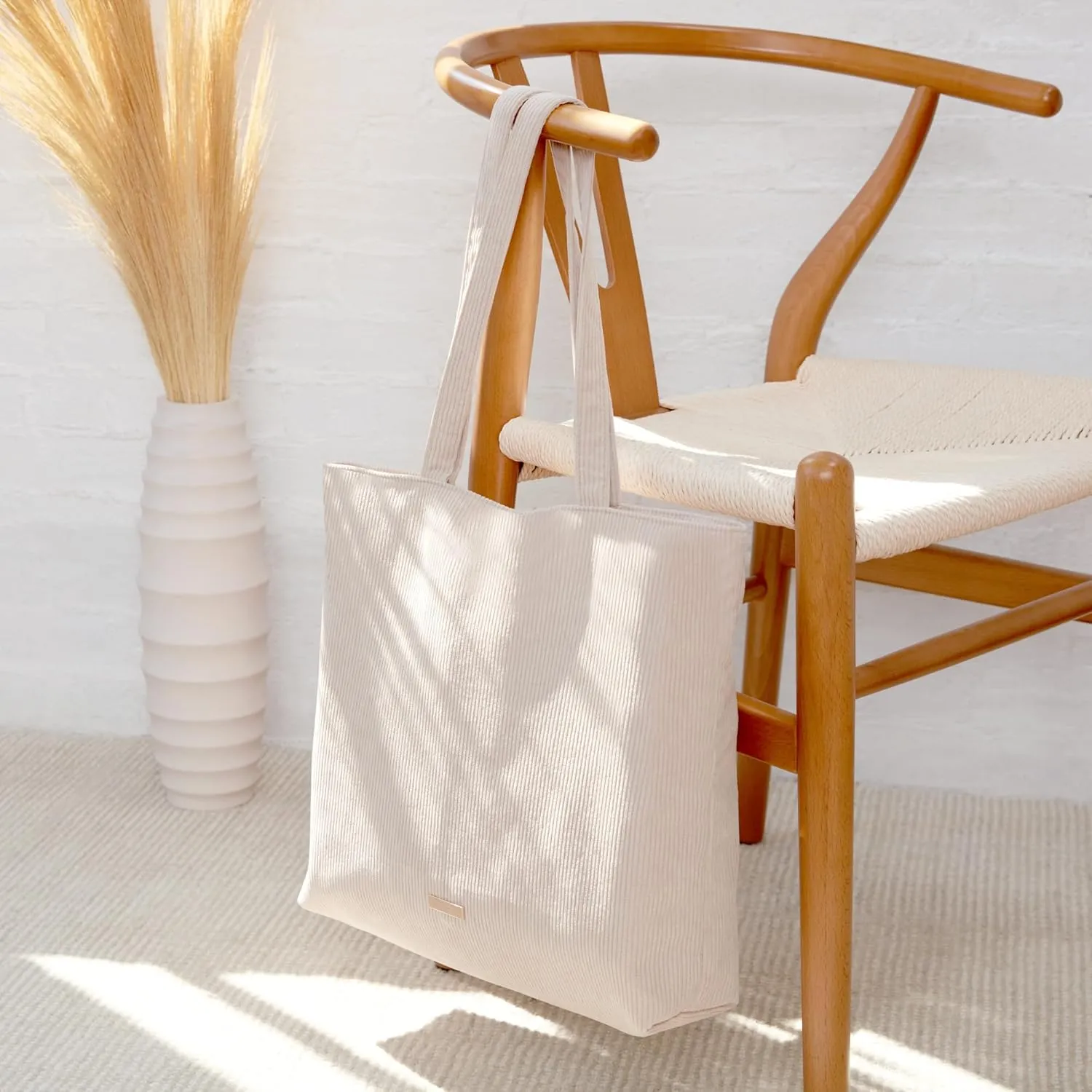 VANDEL Corduroy Tote Bag for Women and Men with Zipper and Inner Pockets. Cute School Tote Bag with Zipper, Aesthetic