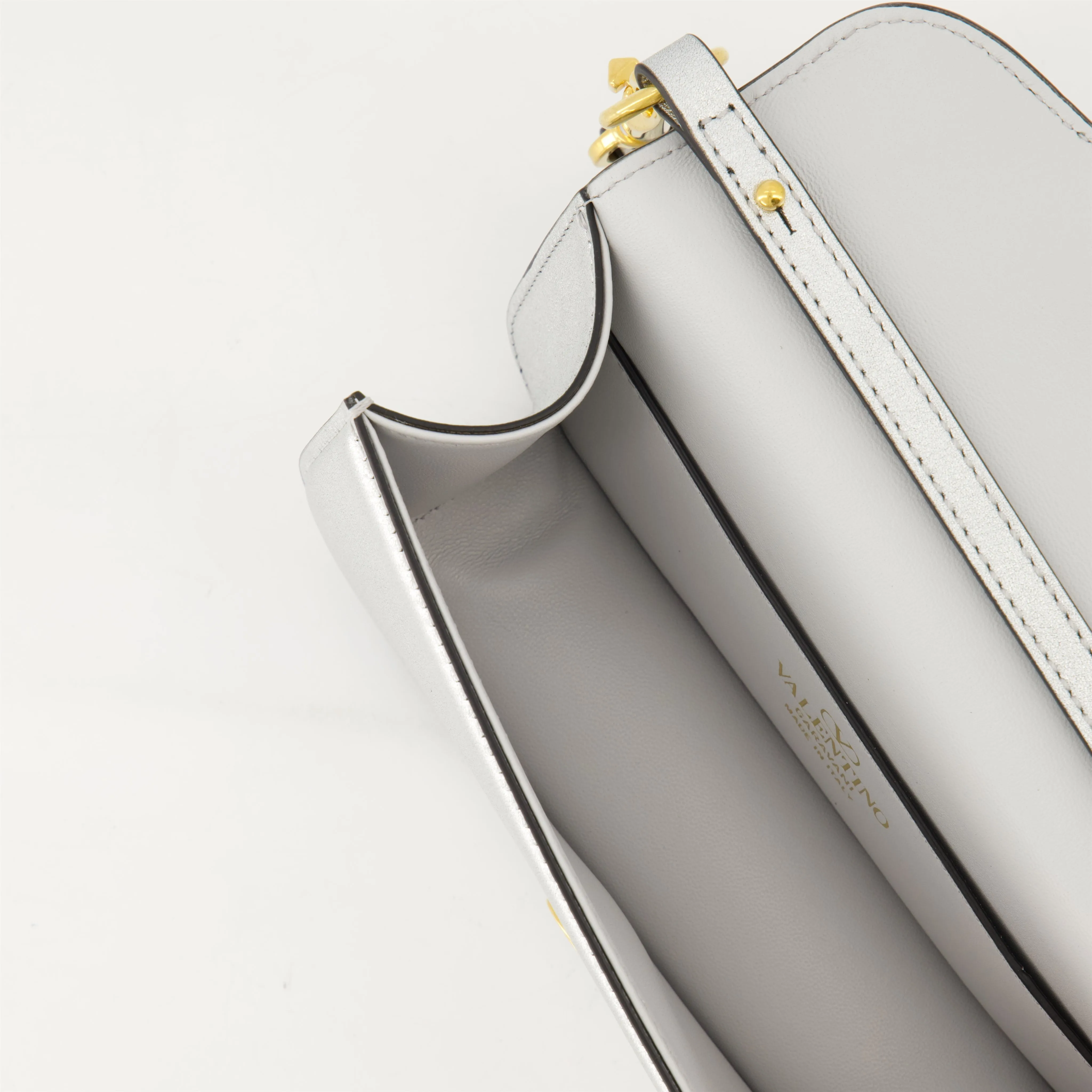 VLogo Leather Shoulder Bag