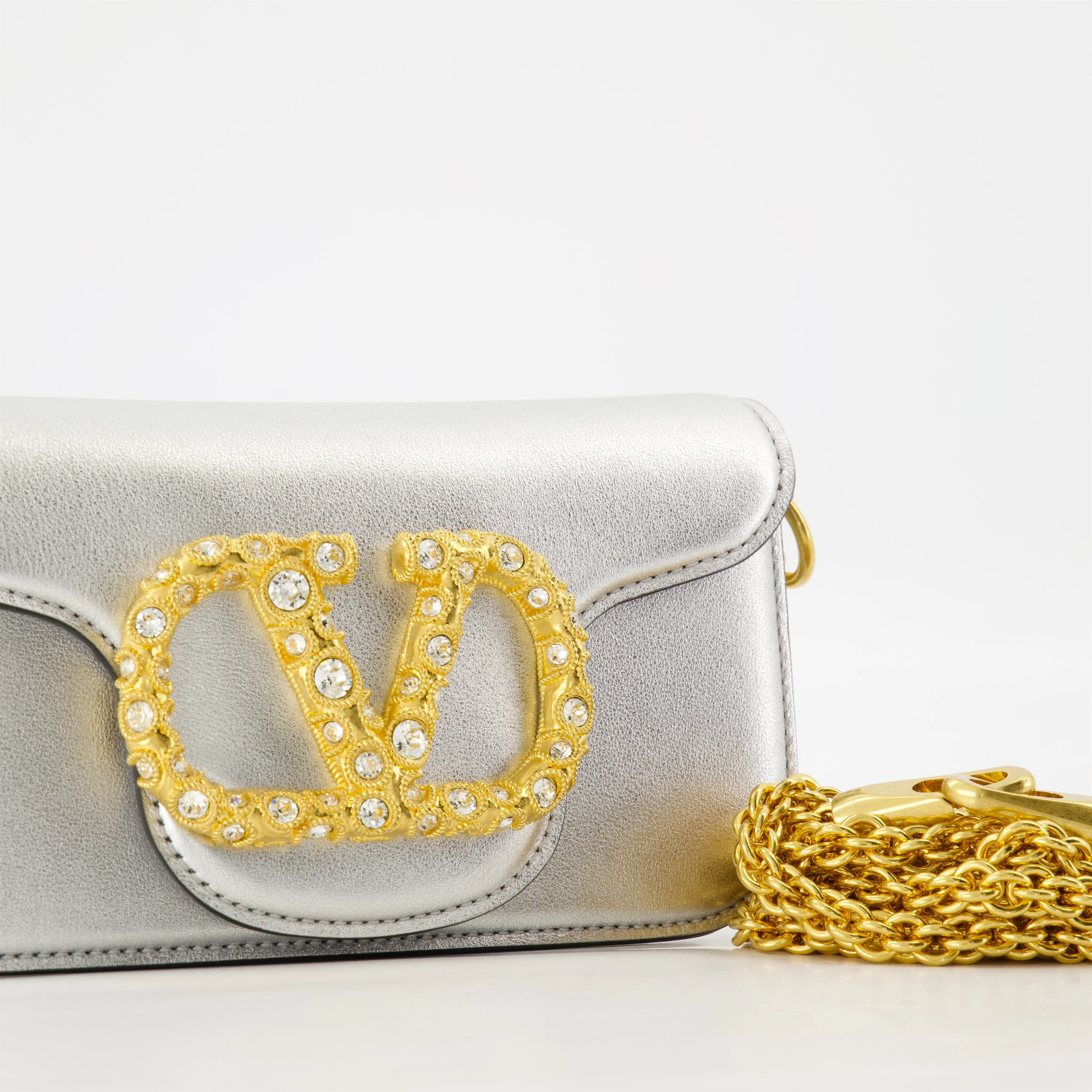 VLogo Leather Shoulder Bag