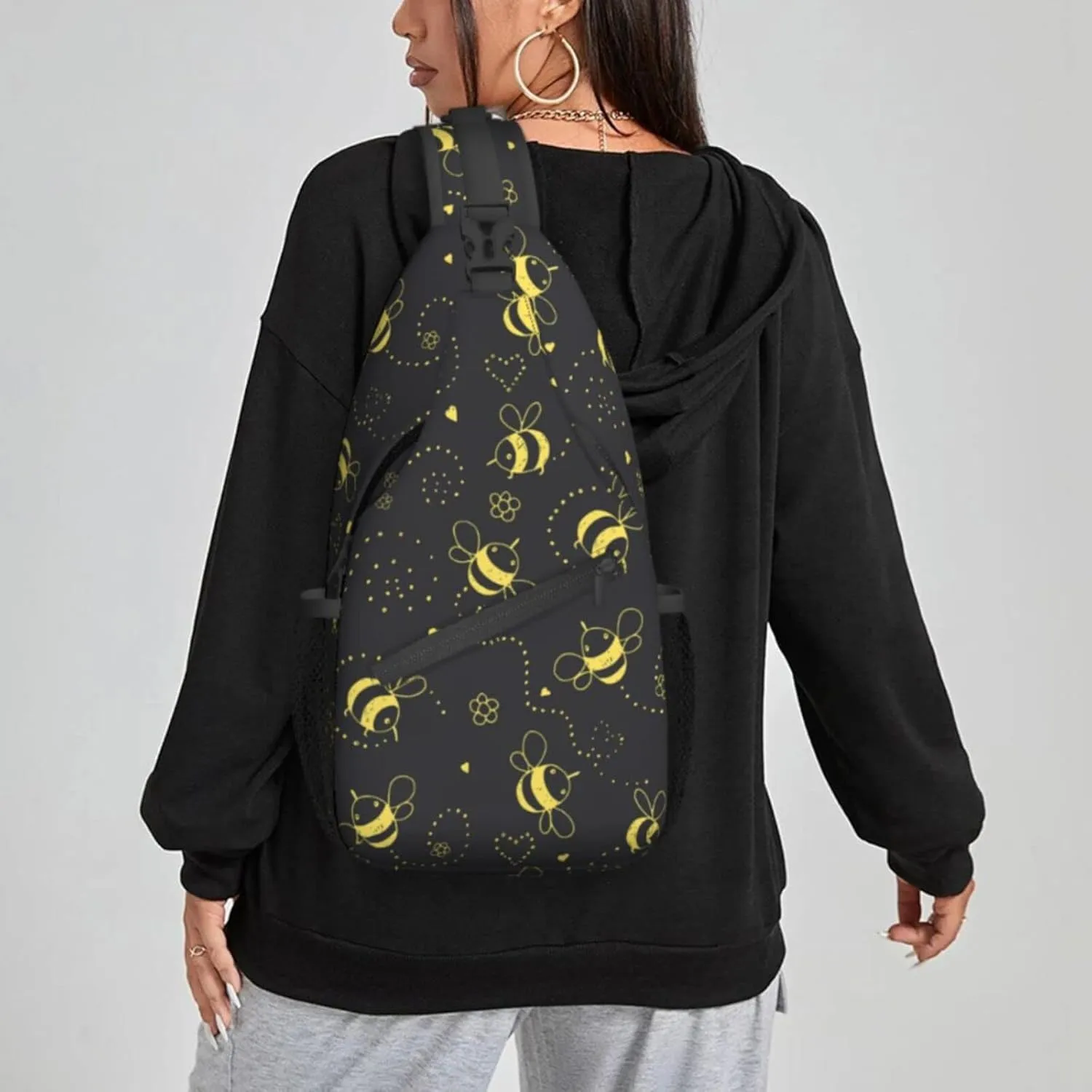 Women Doodle Bee Black Cute Pattern Crossbody Sling Backpack for Men Chest Bag Shoulder Bag Lightweight One Strap Backpack Travel Outdoor Daypack