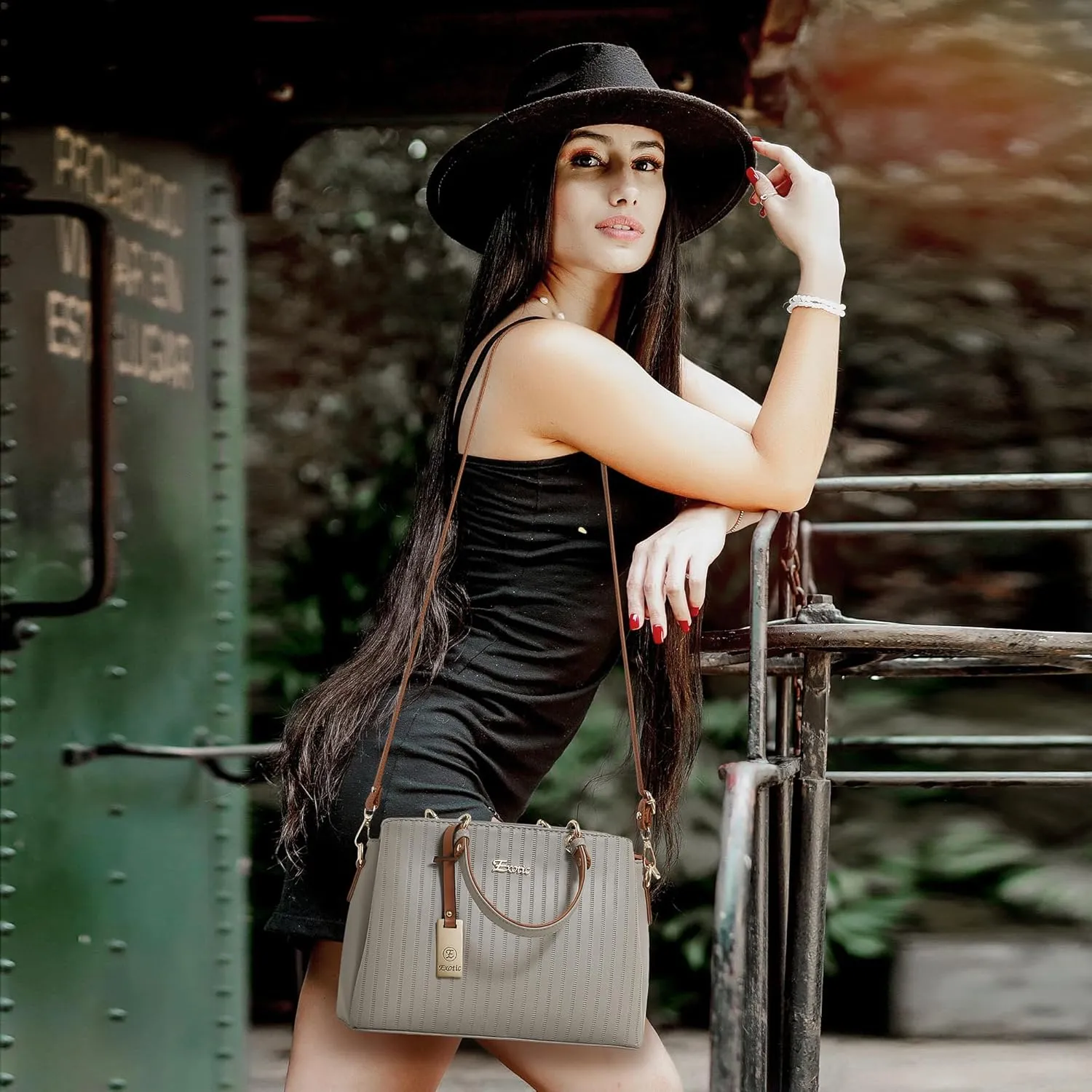 Women's Punched Hand/Sling bag