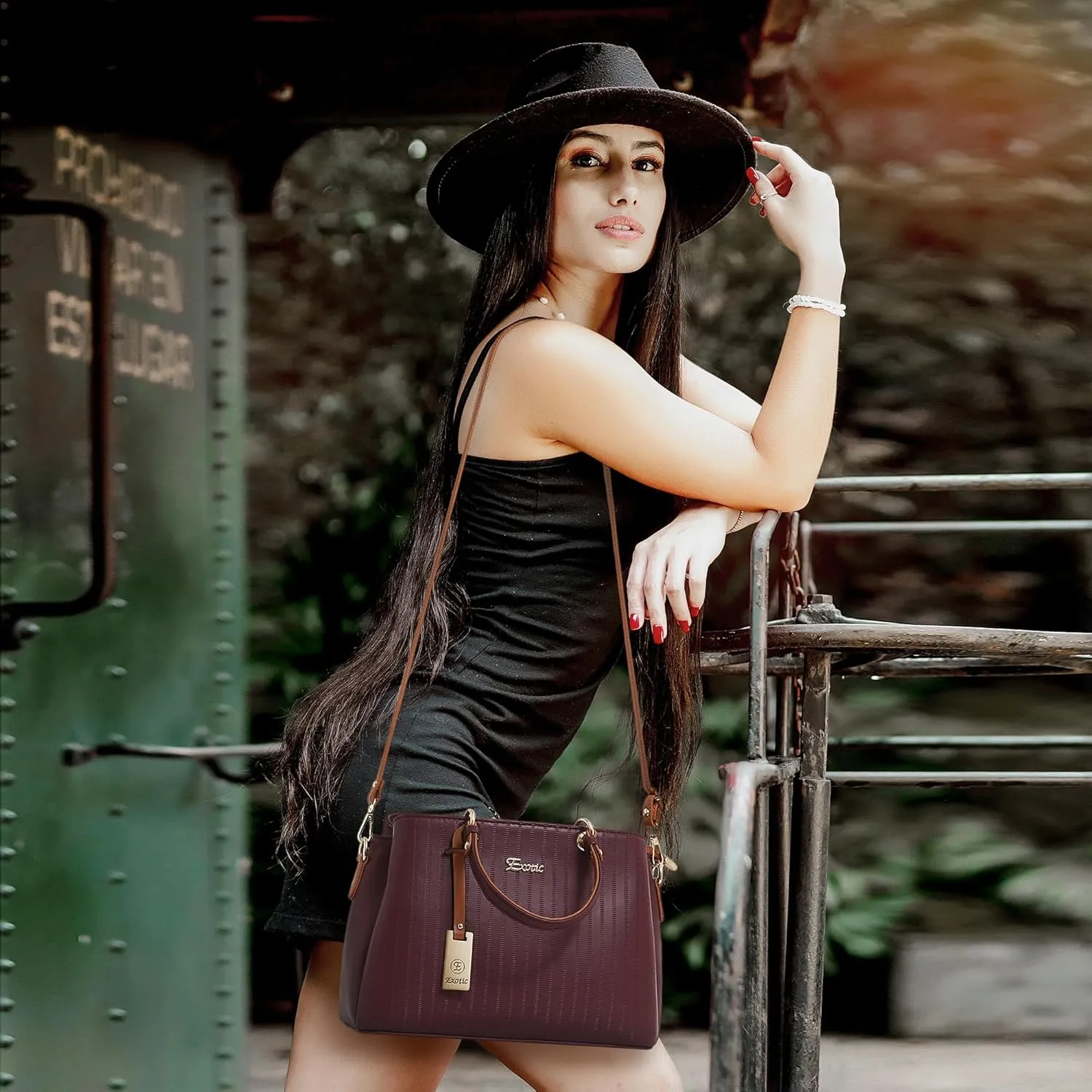 Women's Punched Hand/Sling bag