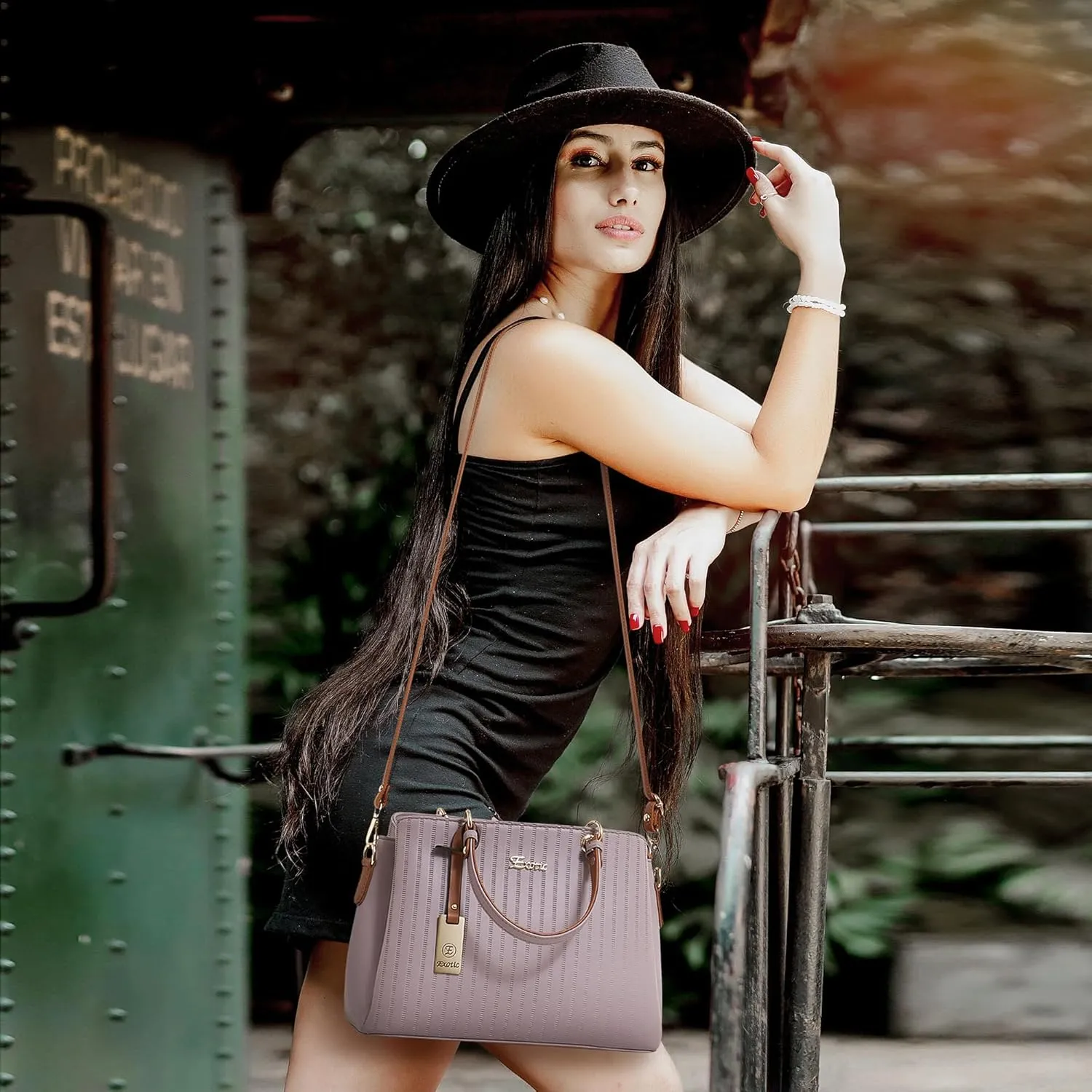 Women's Punched Hand/Sling bag