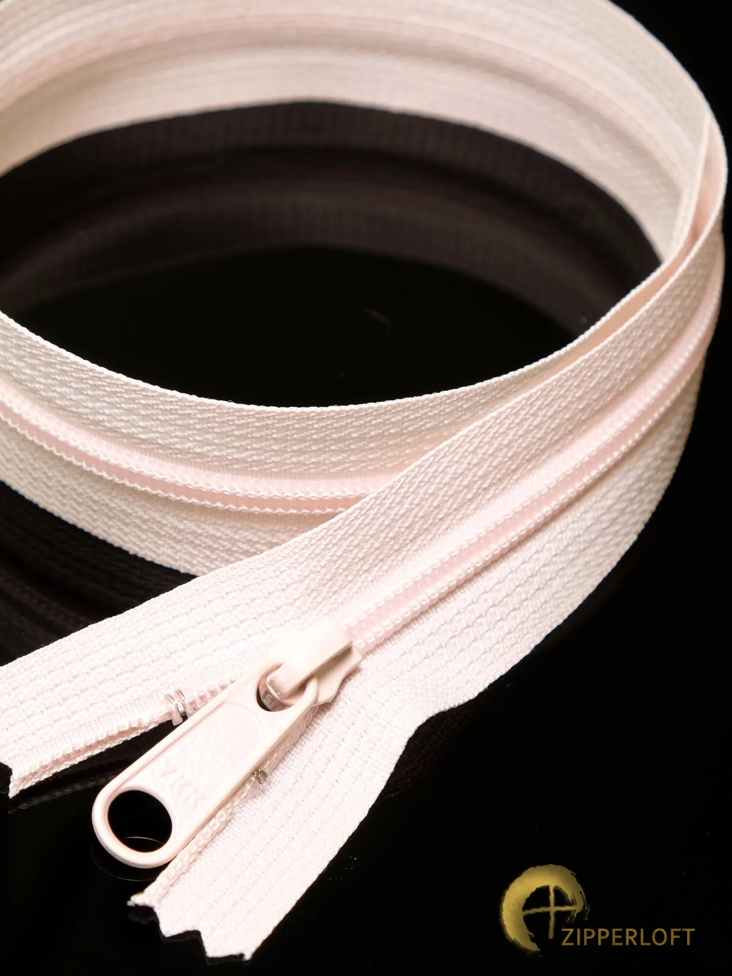 YKK #4.5 Heavy Duty Nylon Coil Purse Zipper (16/20/24") - 511 Pale Pink