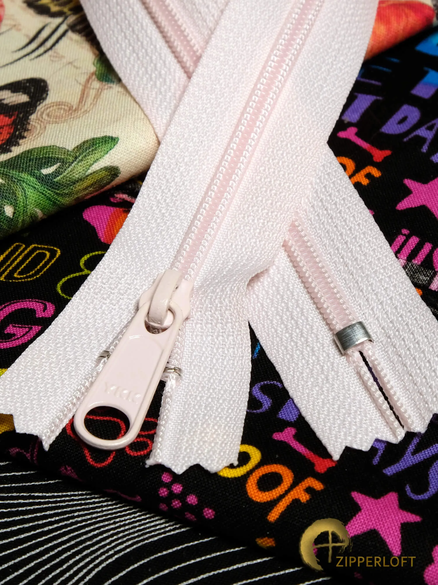 YKK #4.5 Heavy Duty Nylon Coil Purse Zipper (16/20/24") - 511 Pale Pink